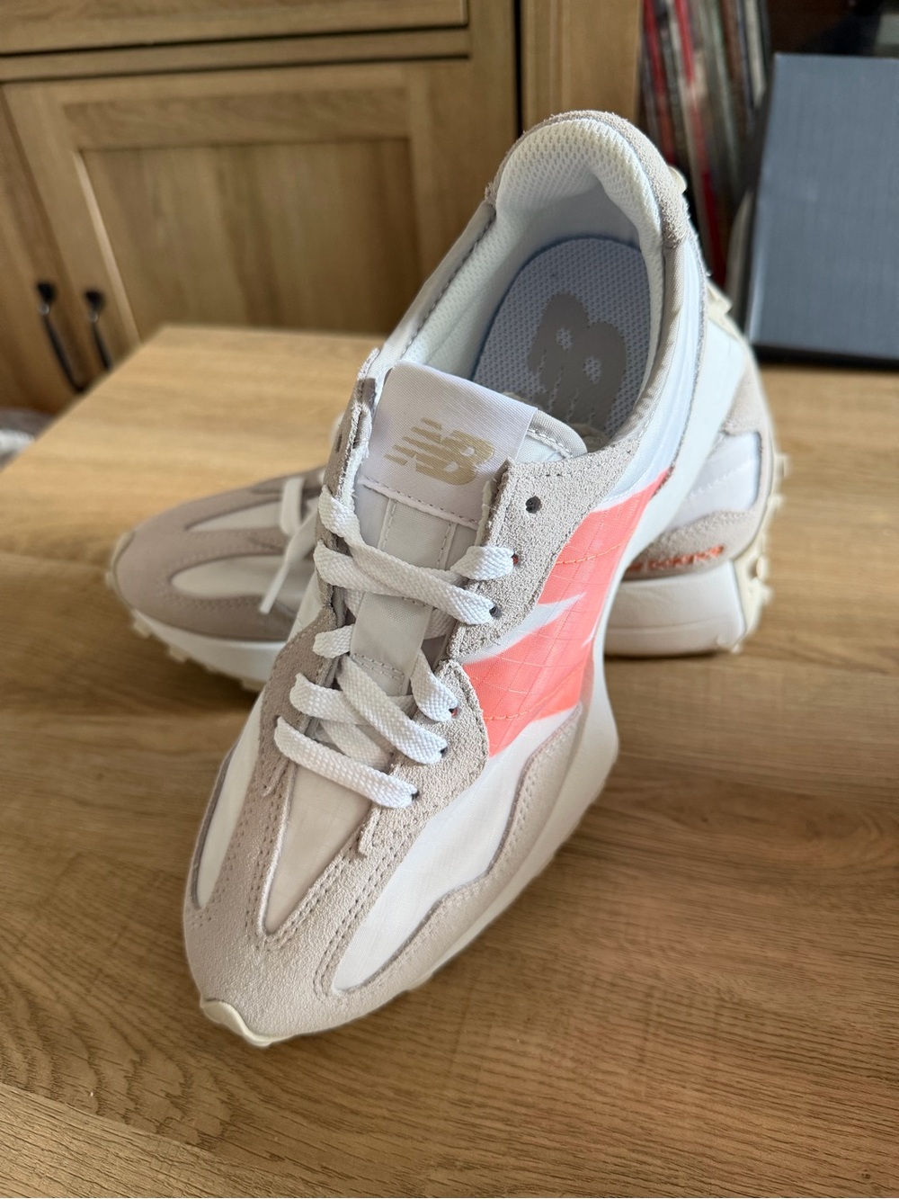 New Balance 327 Rain Cloud/Vibrant Orange Men’s 6.5 - Picture 2 of 8